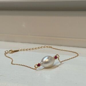 Australia White Baroque Sterling Silver Bracelet